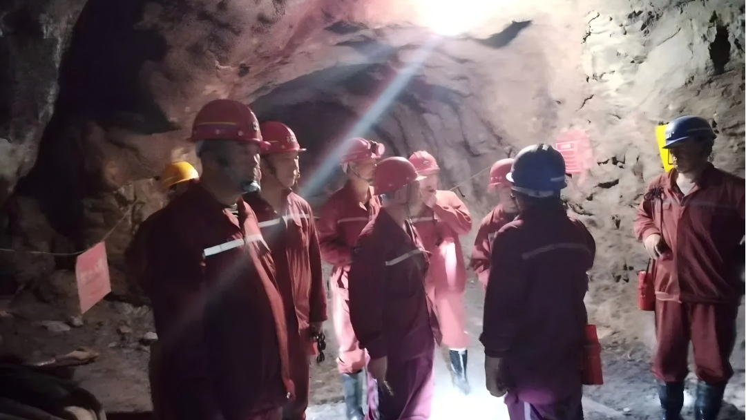 文辉矿业开展井下安全生产专项检查，保障生产系统高效运行