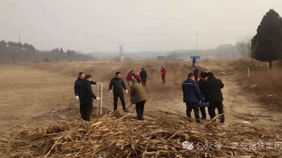 筑牢安全防线 彰显担当本色 | 文辉矿业员工不畏严寒，深入北区构筑防护网